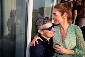 Sommerfest auf Rooftop mit Blick auf die Innenstadt und die Alster in Hamburg Eventfotografin in der Sturmfreien Bude EBF Studios
